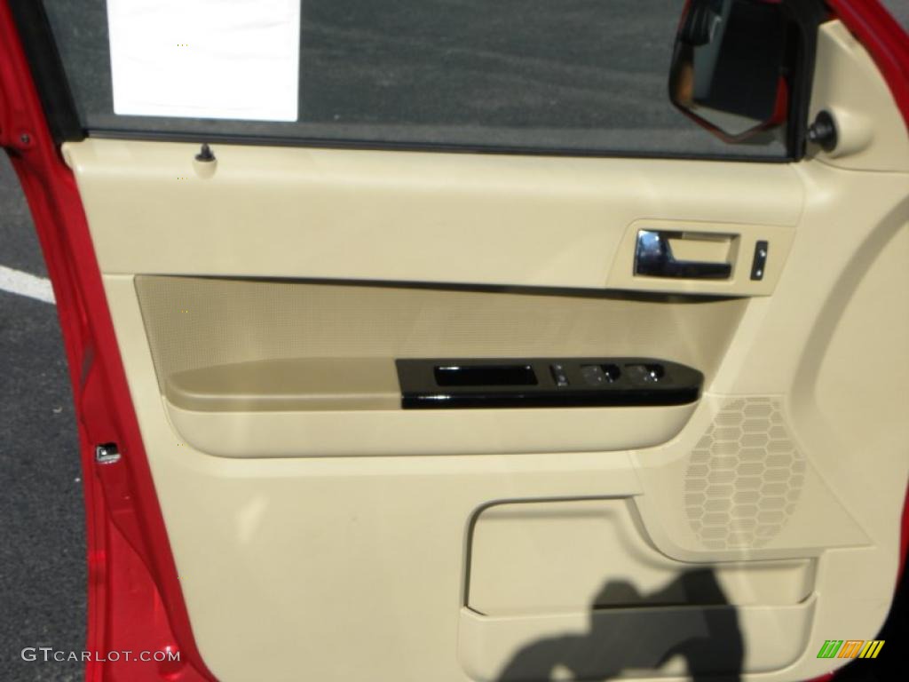 2011 Ford Escape Limited Camel Door Panel Photo #39399657