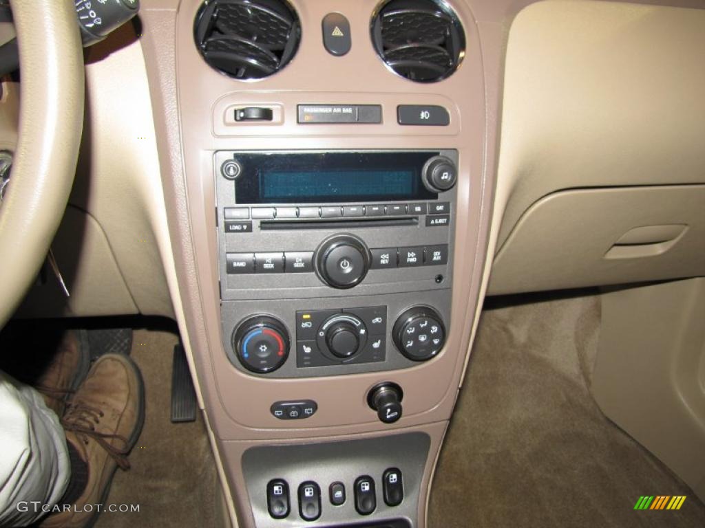 2006 Chevrolet HHR LT Controls Photo #39399785