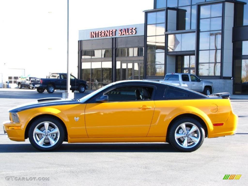 2009 Mustang GT Premium Coupe - Grabber Orange / Dark Charcoal photo #1