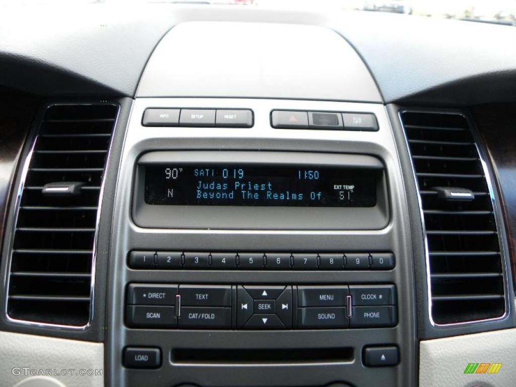 2011 Ford Taurus SEL Controls Photo #39400073