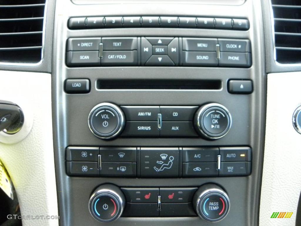 2011 Ford Taurus SEL Controls Photo #39400089