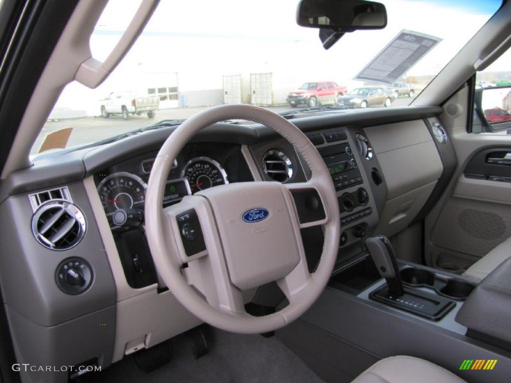 2008 Ford Expedition EL XLT 4x4 Stone Dashboard Photo #39400545