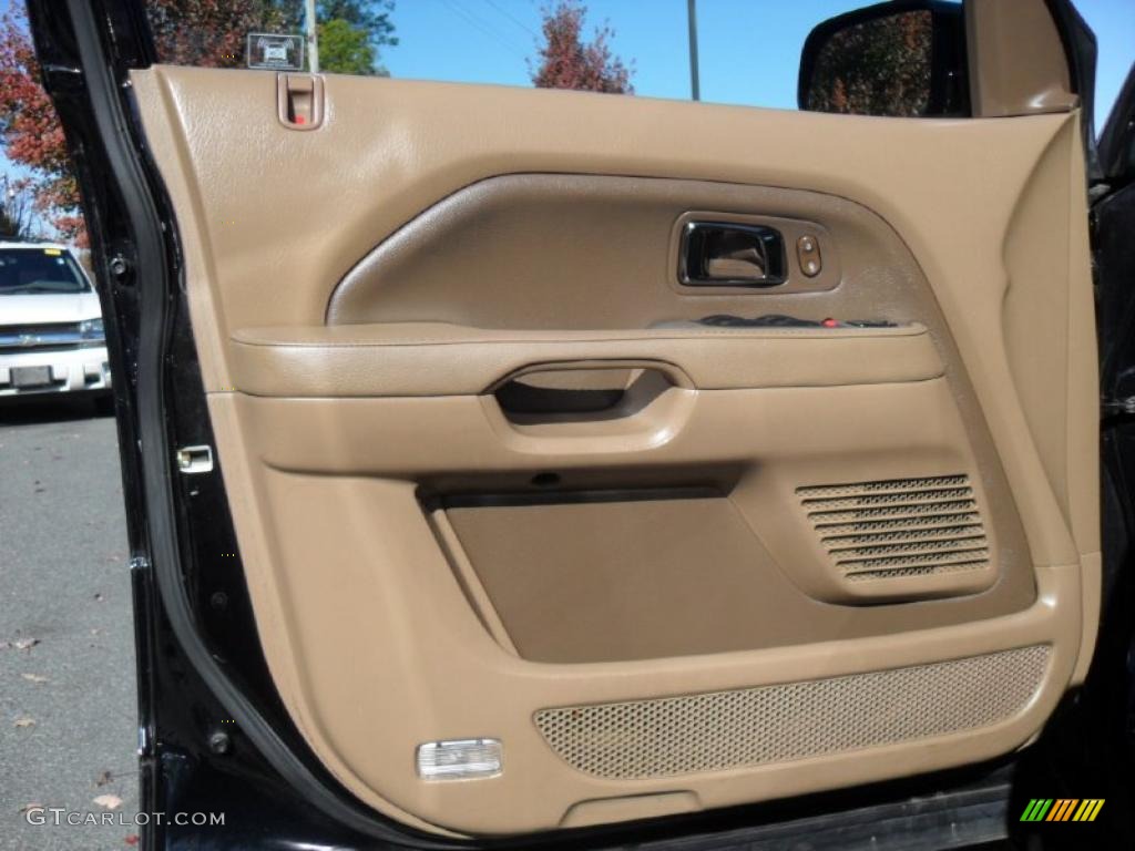 2006 Honda Pilot EX-L Door Panel Photos