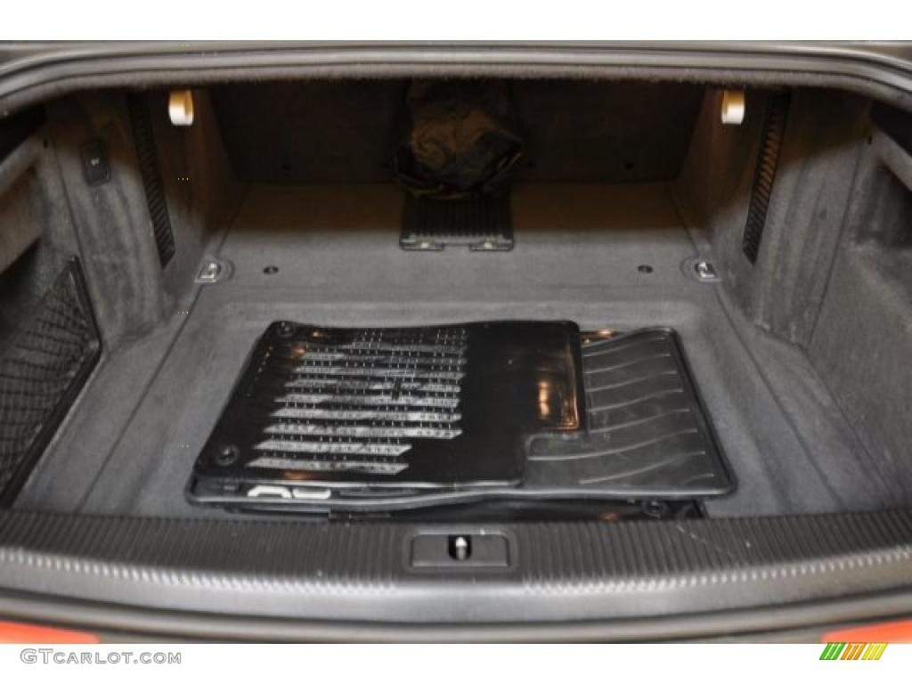 2004 Audi A8 L 4.2 quattro Trunk Photo #39408537