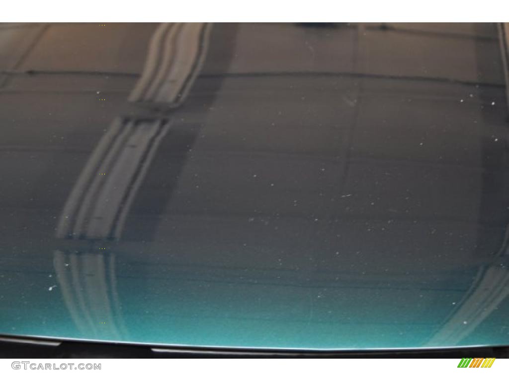 2002 Passat GLS Wagon - Pine Green Metallic / Beige photo #17