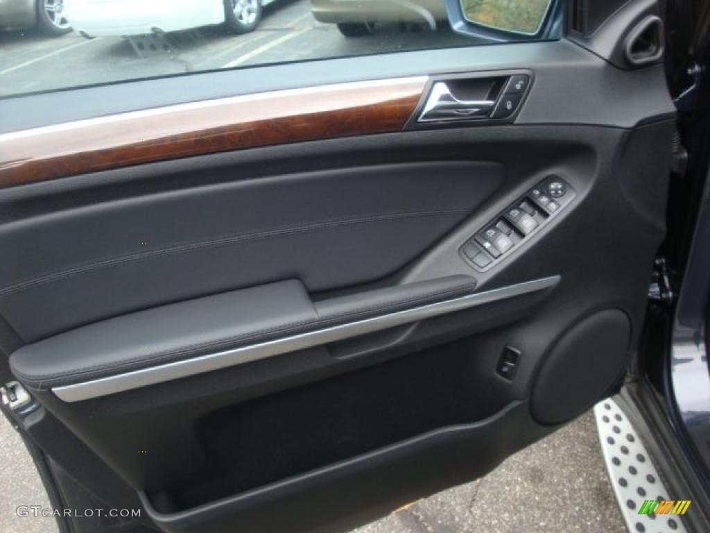 2010 Mercedes-Benz ML 350 4Matic Black Door Panel Photo #39409421