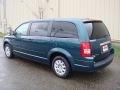 2009 Melbourne Green Pearl Chrysler Town & Country LX  photo #6