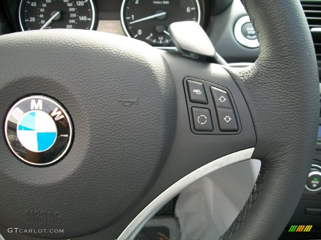 2010 BMW 1 Series 128i Convertible Controls Photo #39410681