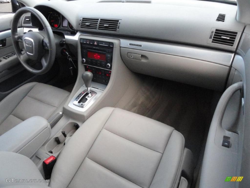 2008 Audi A4 2.0T quattro Sedan Light Gray Dashboard Photo #39411305