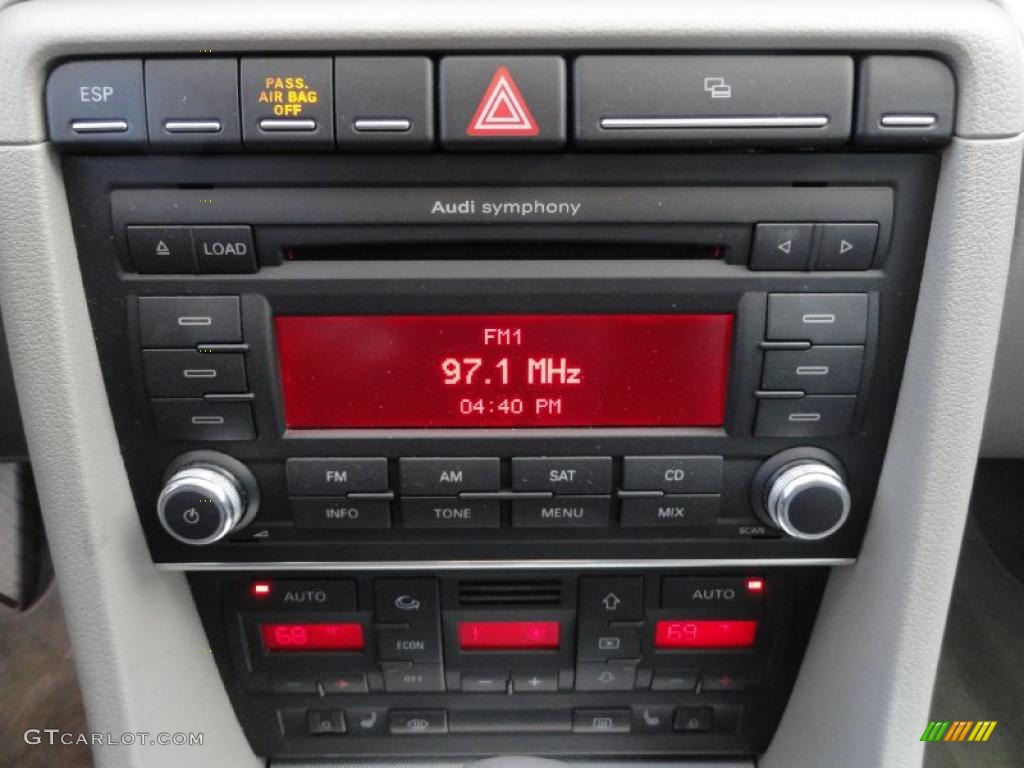 2008 Audi A4 2.0T quattro Sedan Controls Photo #39411337