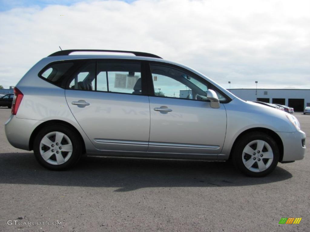 Bright Silver 2010 Kia Rondo LX Exterior Photo #39411709