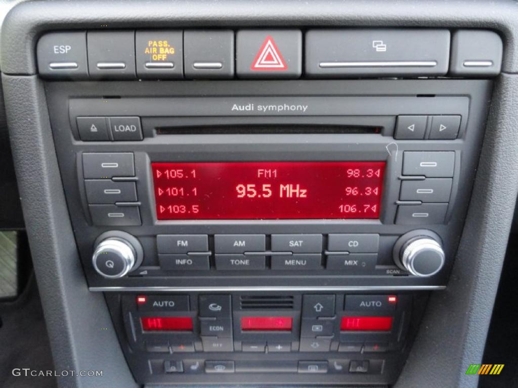 2008 Audi A4 2.0T quattro S-Line Sedan Controls Photo #39411797
