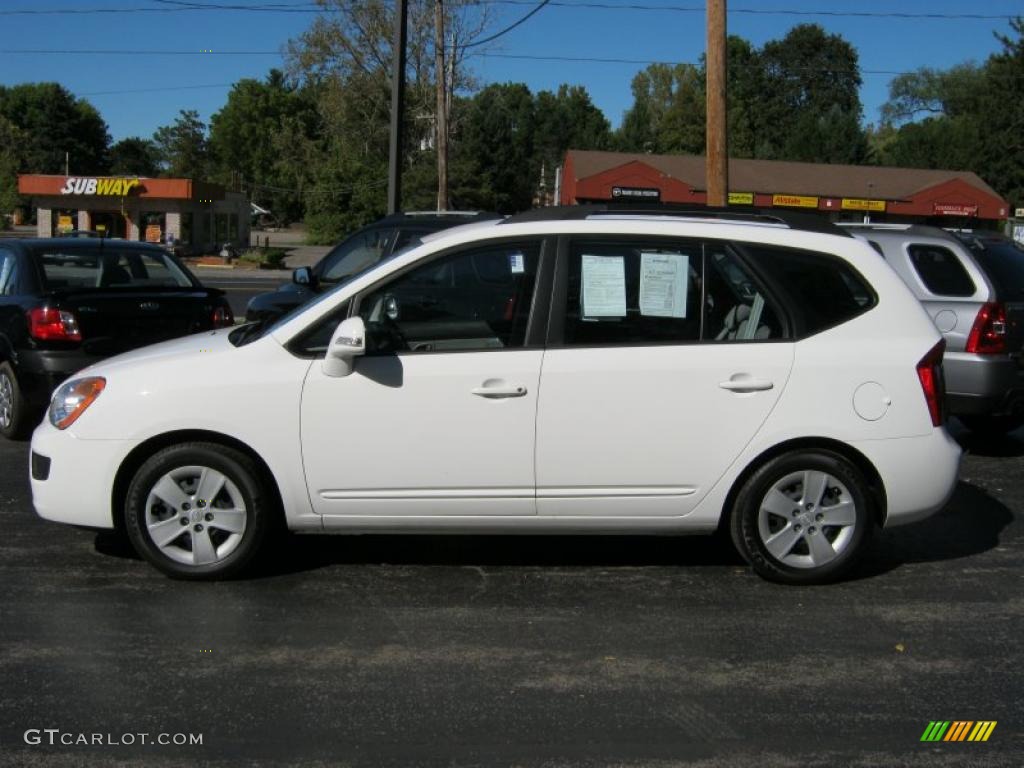 Clear White 2010 Kia Rondo LX Exterior Photo #39413981
