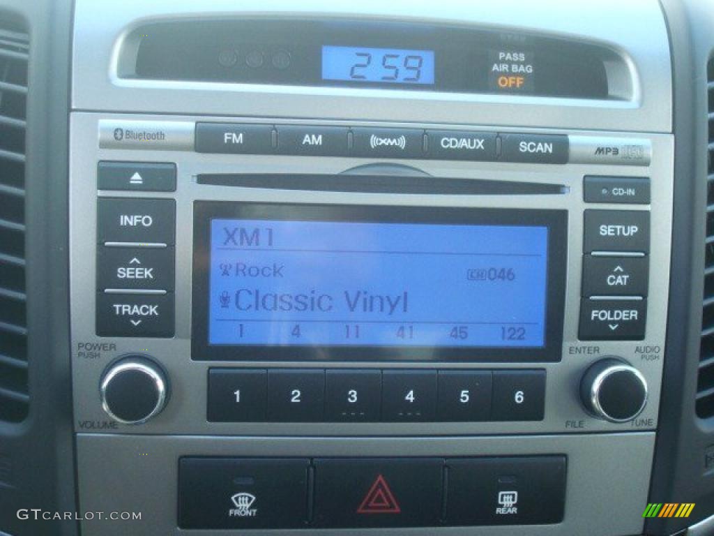 2010 Hyundai Santa Fe Limited Controls Photo #39414141