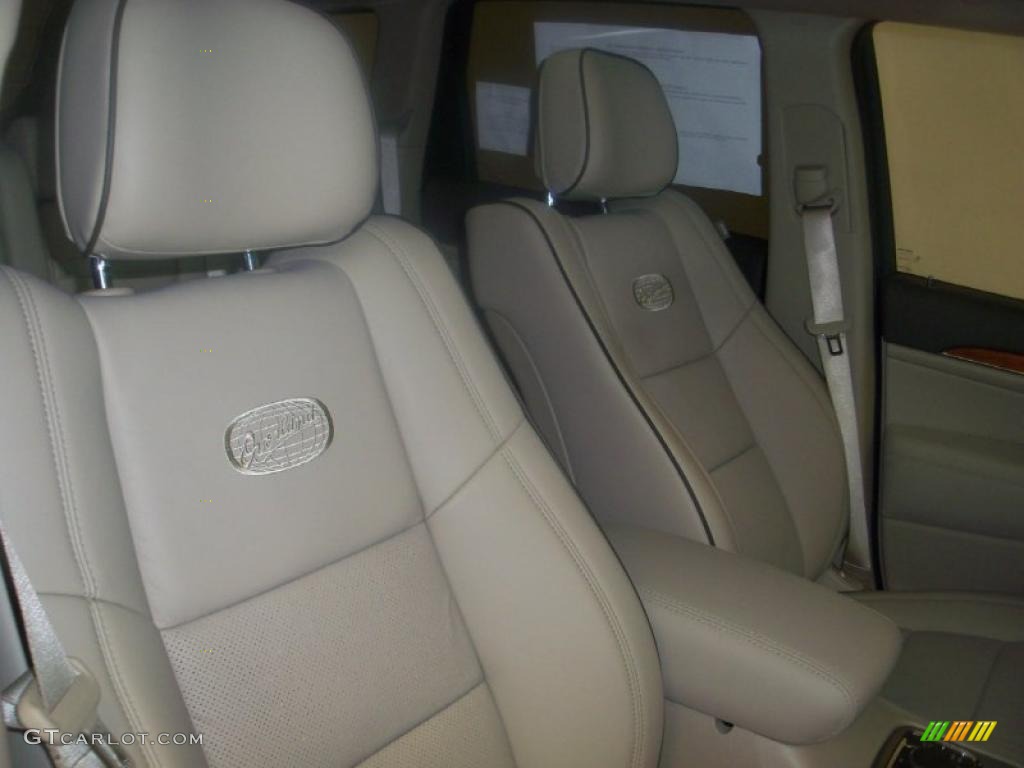 Dark Frost Beige/Light Frost Beige Interior 2011 Jeep Grand Cherokee Overland 4x4 Photo #39415777