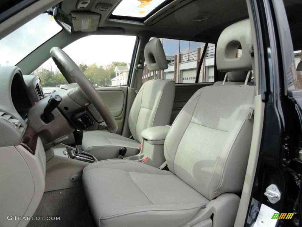 Gray Interior 2003 Suzuki XL7 Touring 4x4 Photo #39417685