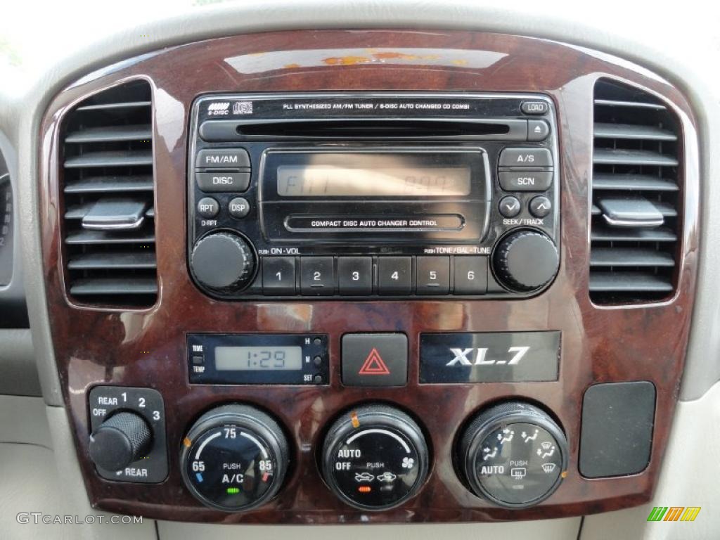 2003 Suzuki XL7 Touring 4x4 Controls Photos