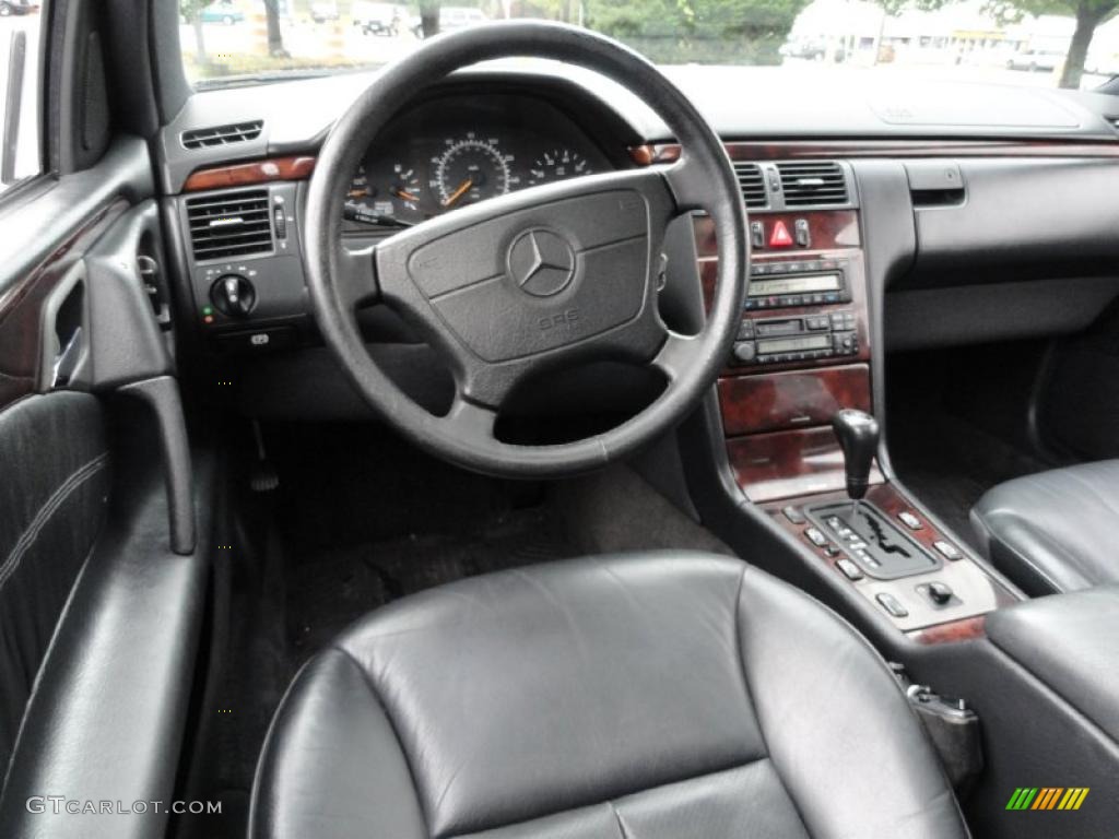 Black Interior 1997 Mercedes-Benz E 420 Sedan Photo #39418177