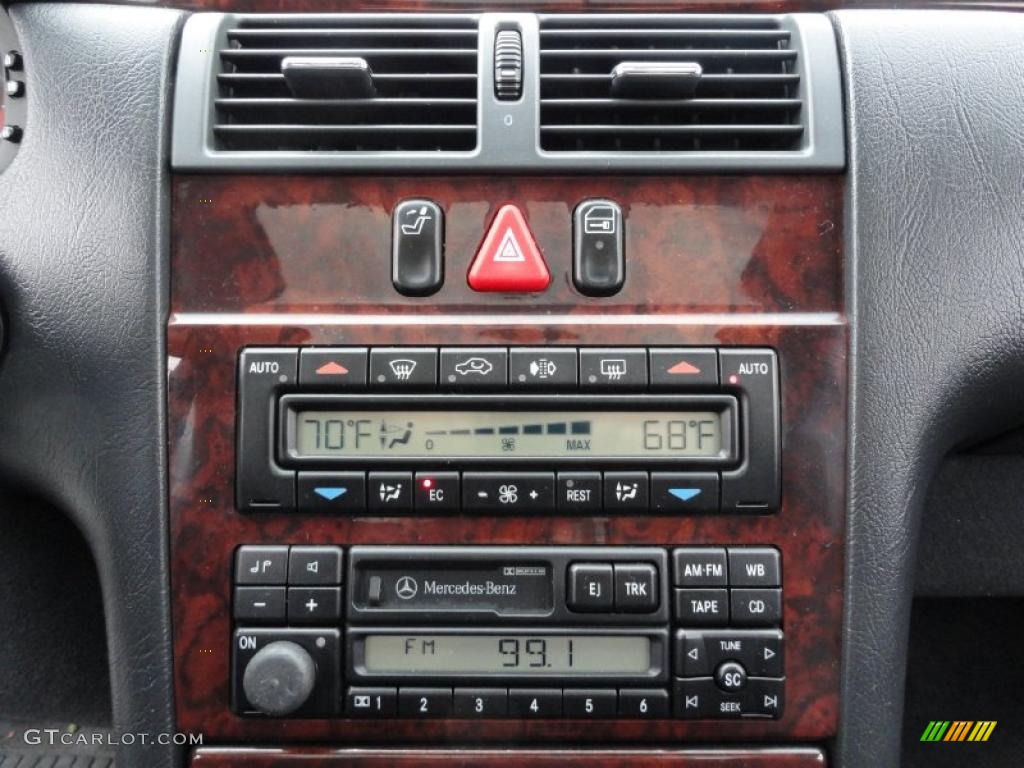 1997 Mercedes-Benz E 420 Sedan Controls Photo #39418209