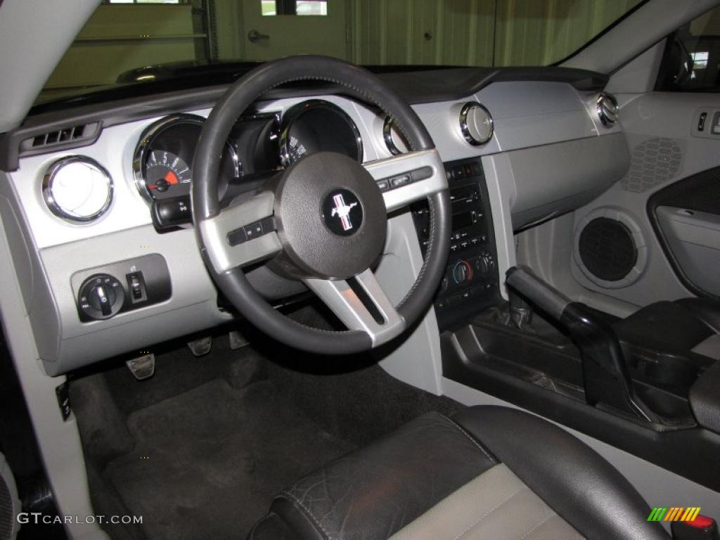 Black/Dove Accent Interior 2007 Ford Mustang GT/CS California Special Coupe Photo #39419365