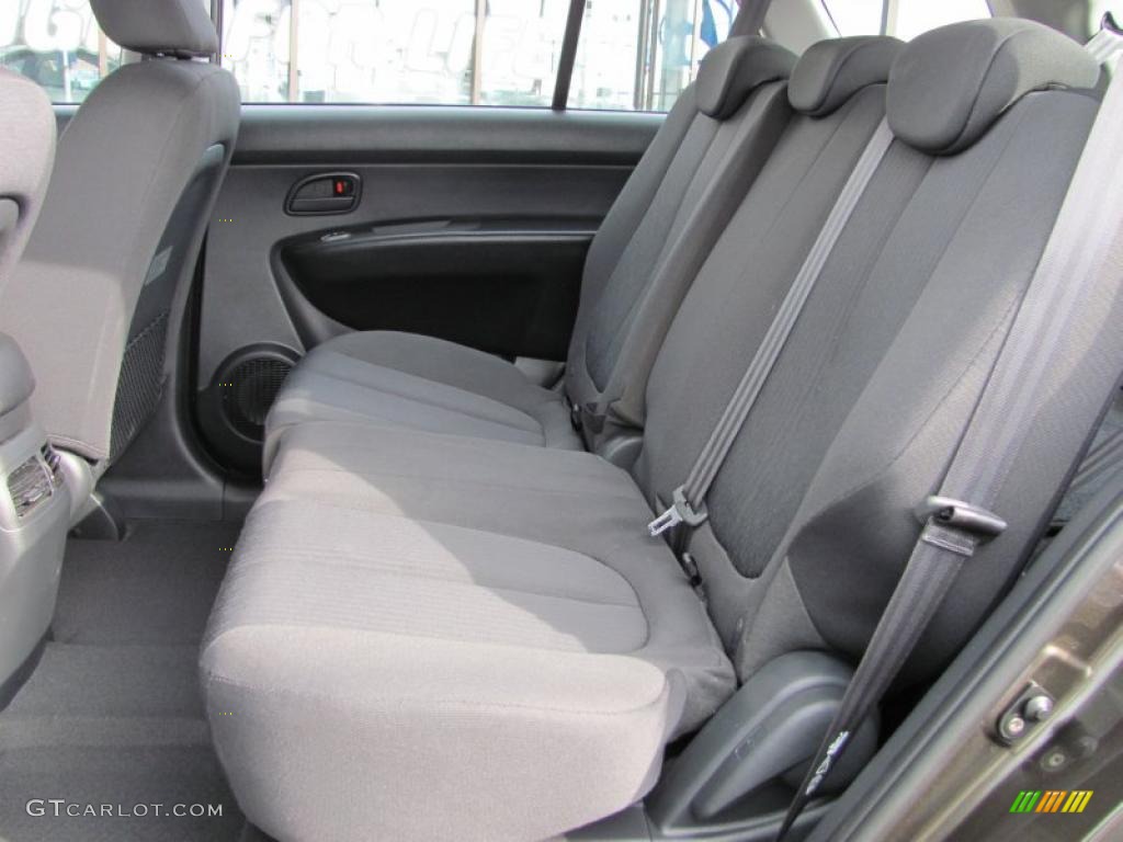 Gray Interior 2010 Kia Rondo LX Photo #39419777