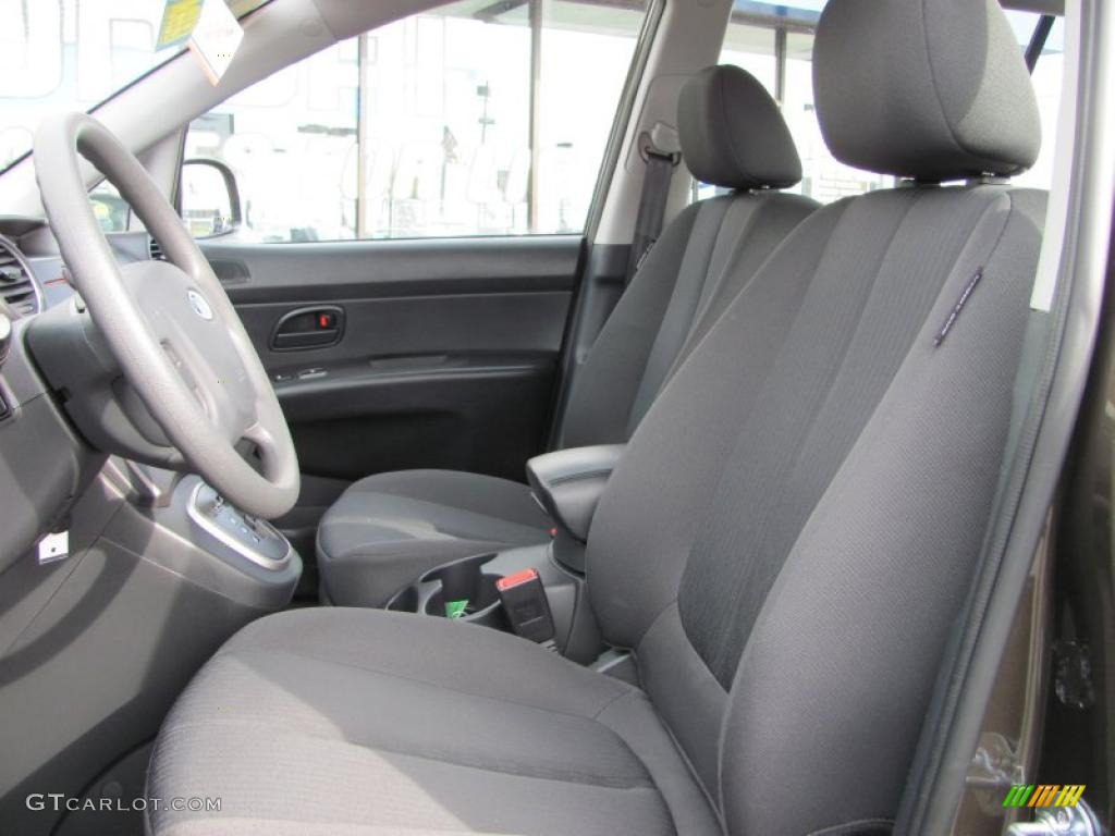 Gray Interior 2010 Kia Rondo LX Photo #39419909