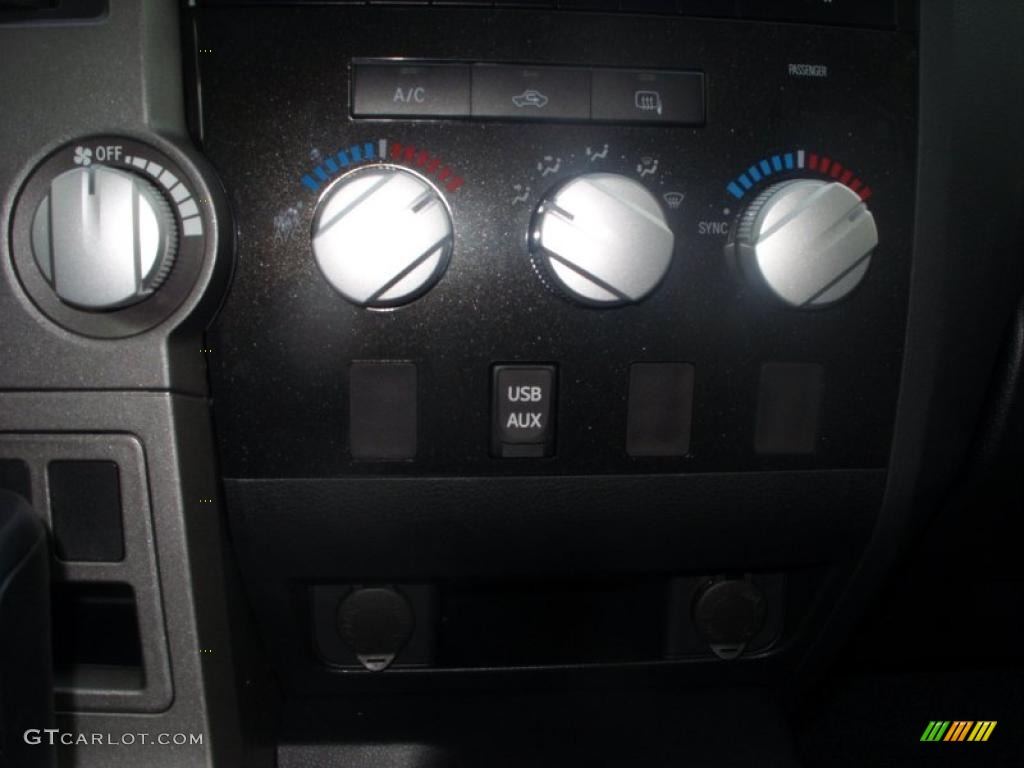 2011 Tundra TRD Double Cab 4x4 - Black / Black photo #8