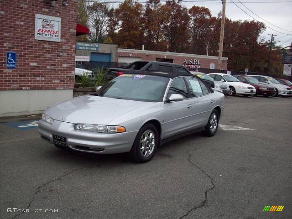 2001 Intrigue GLS - Sterling Metallic / Dark Gray photo #1