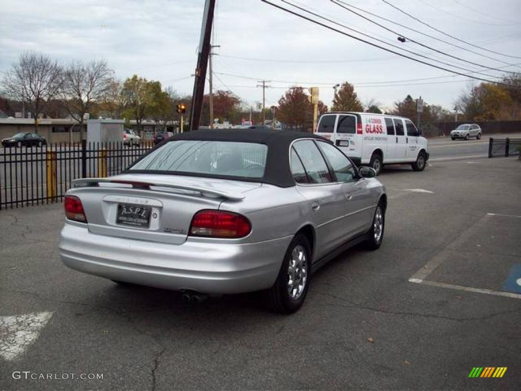 2001 Intrigue GLS - Sterling Metallic / Dark Gray photo #5