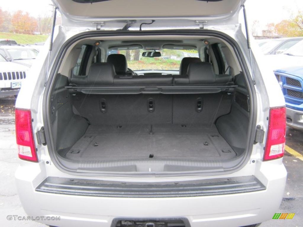 2009 Jeep Grand Cherokee Laredo 4x4 Trunk Photo #39422514