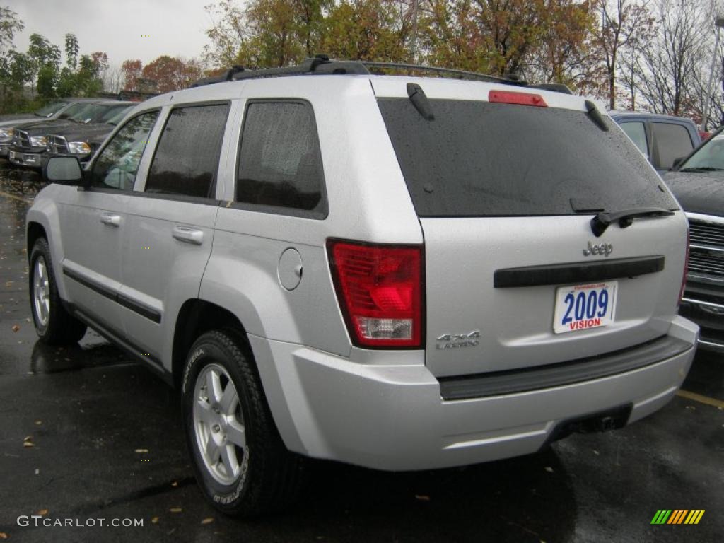Bright Silver Metallic 2009 Jeep Grand Cherokee Laredo 4x4 Exterior Photo #39422622