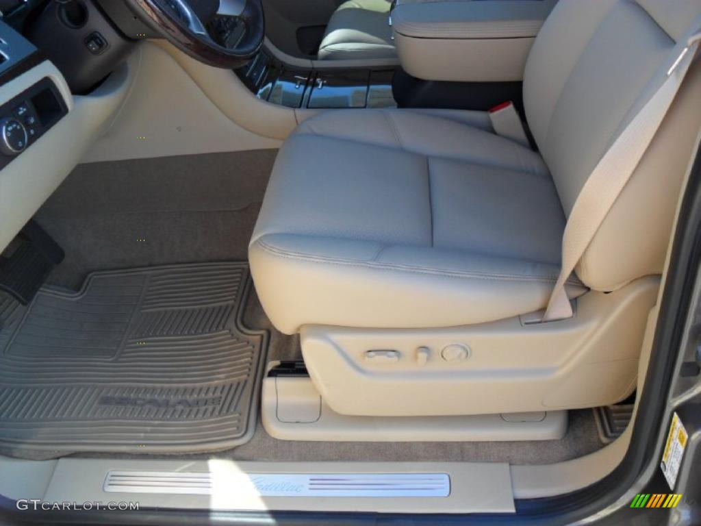 Cashmere/Cocoa Interior 2011 Cadillac Escalade Luxury AWD Photo #39423534