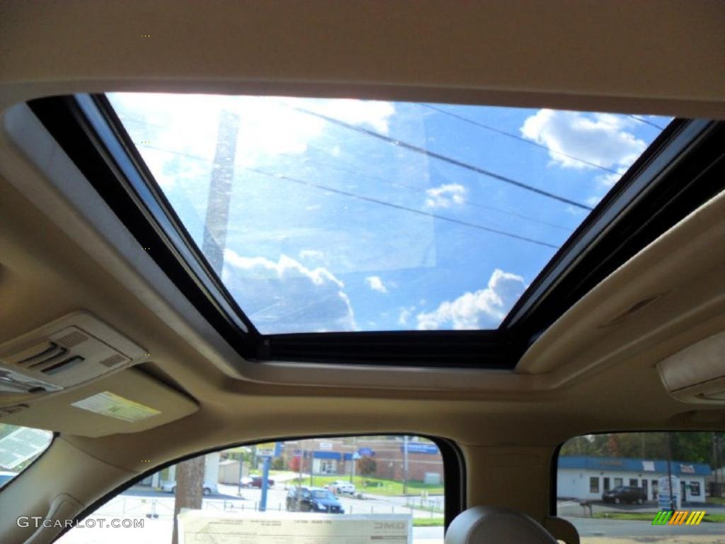 2011 GMC Yukon SLT 4x4 Sunroof Photos
