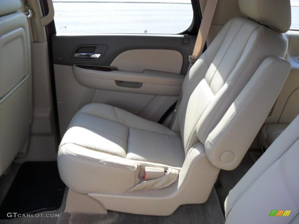 Light Tan Interior 2011 GMC Yukon SLT 4x4 Photo #39424166