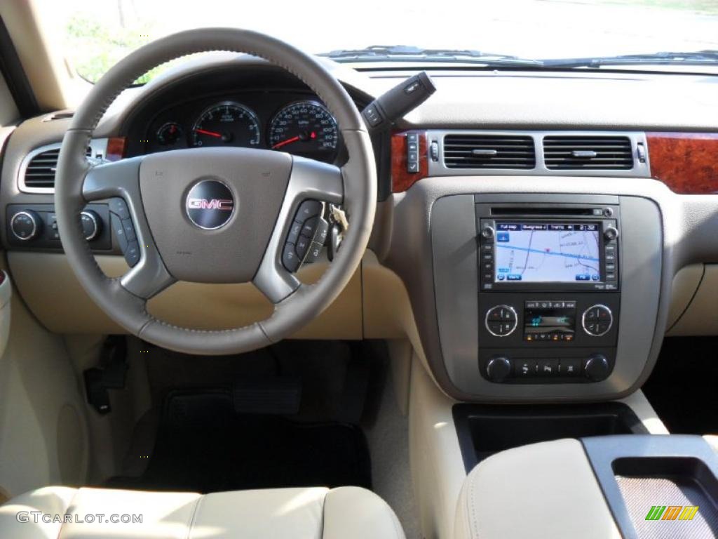 2011 GMC Yukon SLT 4x4 Light Tan Dashboard Photo #39424190