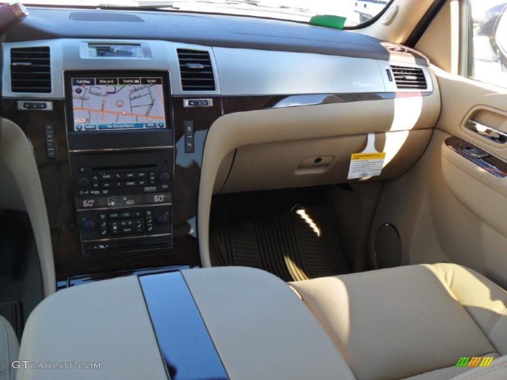 2011 Cadillac Escalade Luxury AWD Cashmere/Cocoa Dashboard Photo #39424630