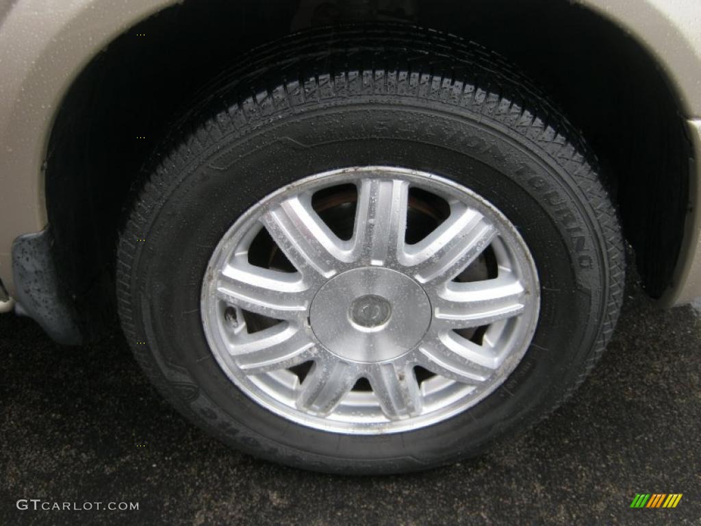 2006 Chrysler Town & Country Touring Wheel Photo #39424886