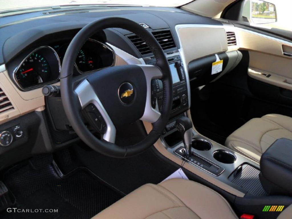 Cashmere/Ebony Interior 2011 Chevrolet Traverse LTZ Photo #39427934