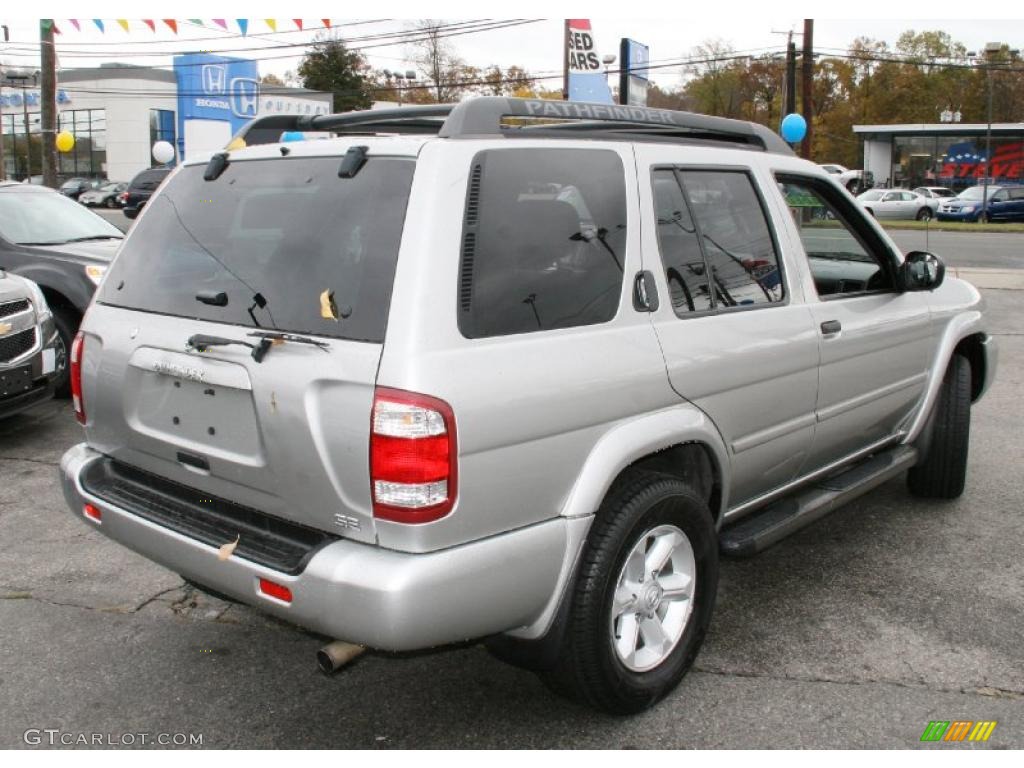 Chrome Silver Metallic 2004 Nissan Pathfinder SE 4x4 Exterior Photo #39428138