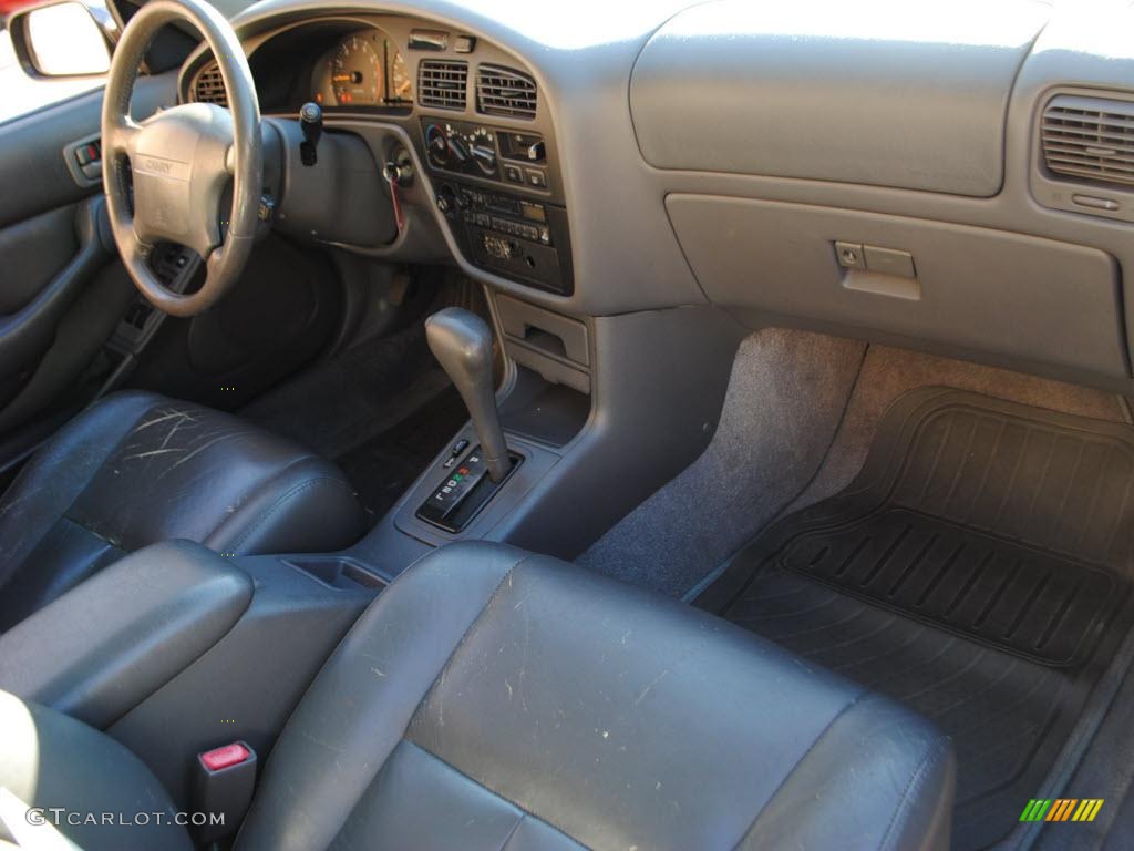 1996 Toyota Camry LE V6 Sedan Dashboard Photos
