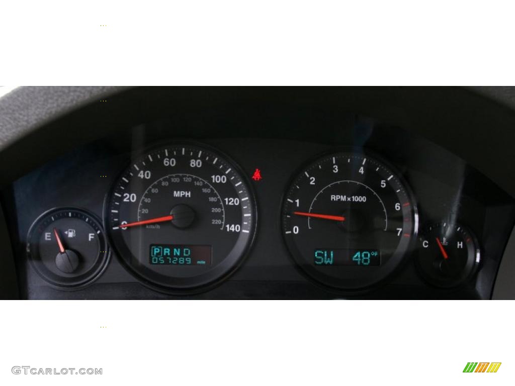 2005 Jeep Grand Cherokee Laredo 4x4 Gauges Photo #39429218