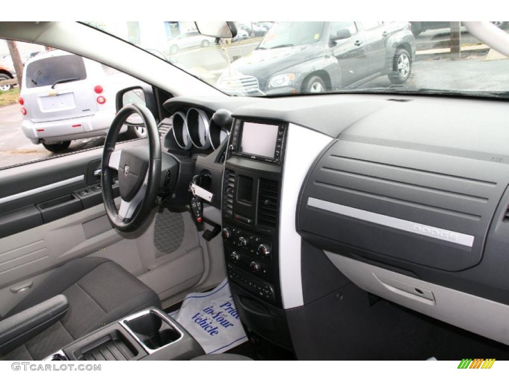 2008 Dodge Grand Caravan SXT Dark Slate/Light Shale Dashboard Photo #39429674