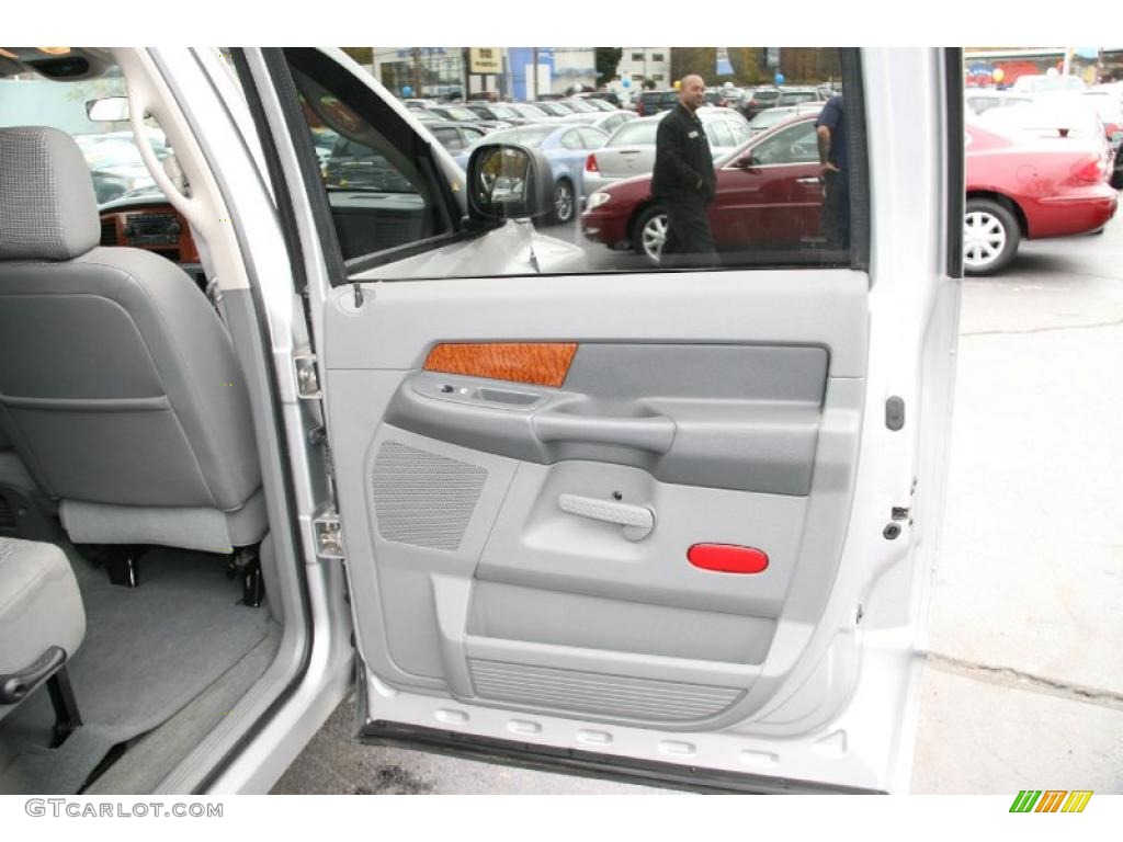 2006 Dodge Ram 1500 SLT Mega Cab Medium Slate Gray Door Panel Photo #39429966