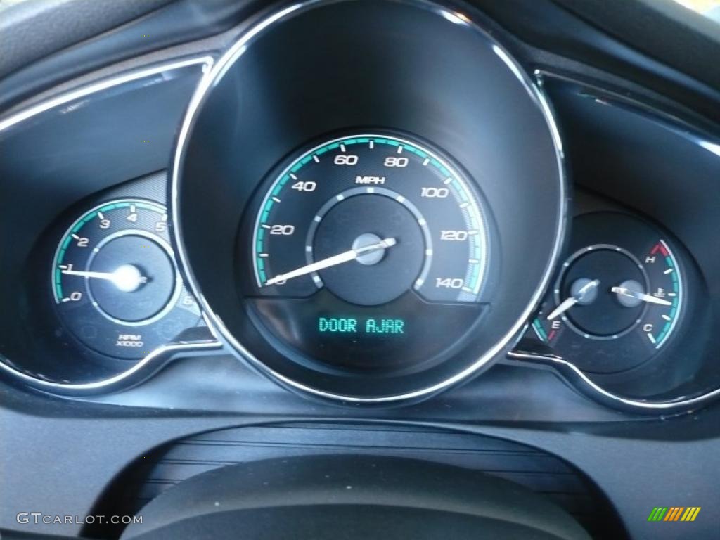 2010 Chevrolet Malibu LTZ Sedan Gauges Photo #39430006