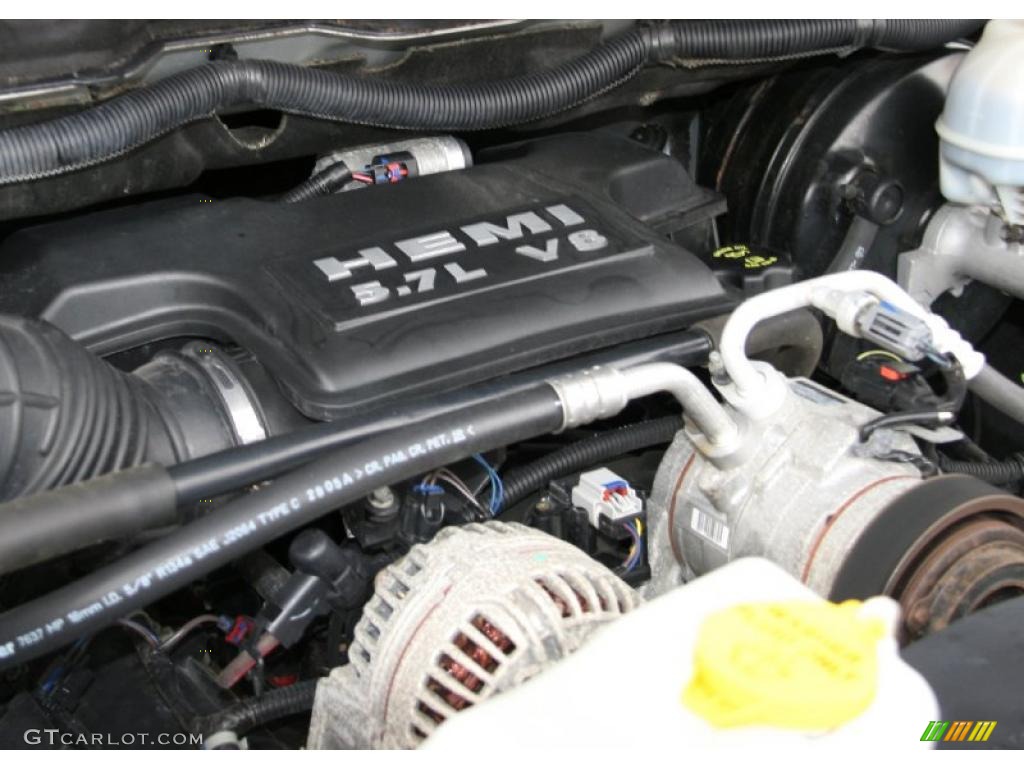 2006 Dodge Ram 1500 SLT Mega Cab 5.7 Liter HEMI OHV 16-Valve V8 Engine Photo #39430058