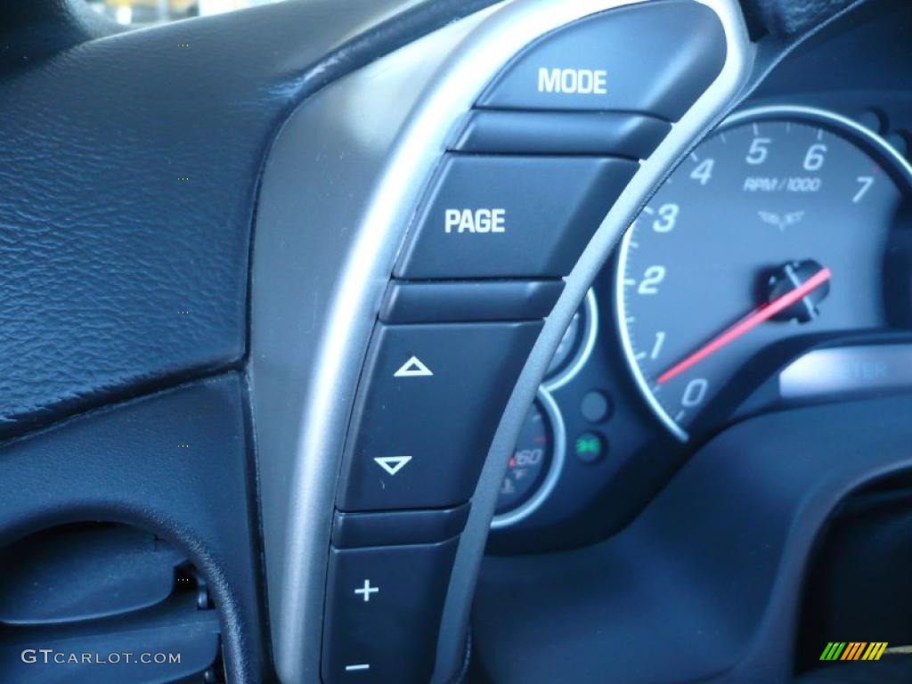 2005 Chevrolet Corvette Convertible Controls Photo #39430274