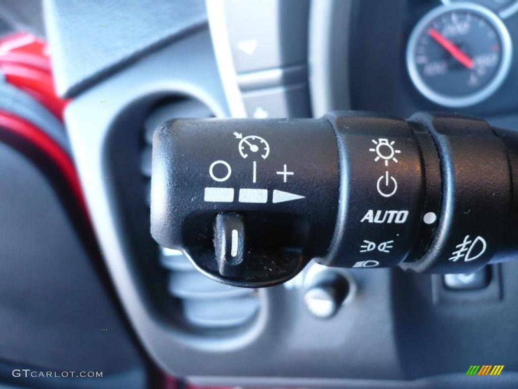 2005 Chevrolet Corvette Convertible Controls Photo #39430286