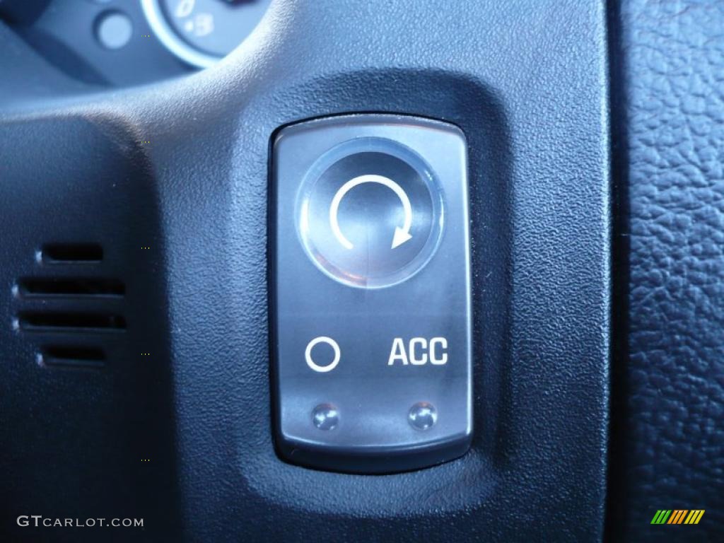 2005 Chevrolet Corvette Convertible Controls Photo #39430310