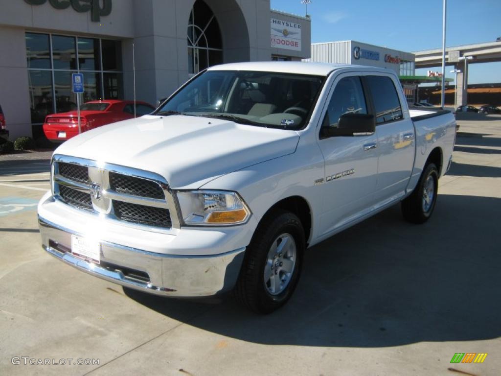 2011 Ram 1500 SLT Crew Cab 4x4 - Bright White / Dark Slate Gray/Medium Graystone photo #1