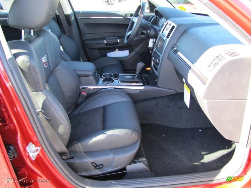 Dark Slate Gray Interior 2010 Chrysler 300 300S V6 Photo #39432353